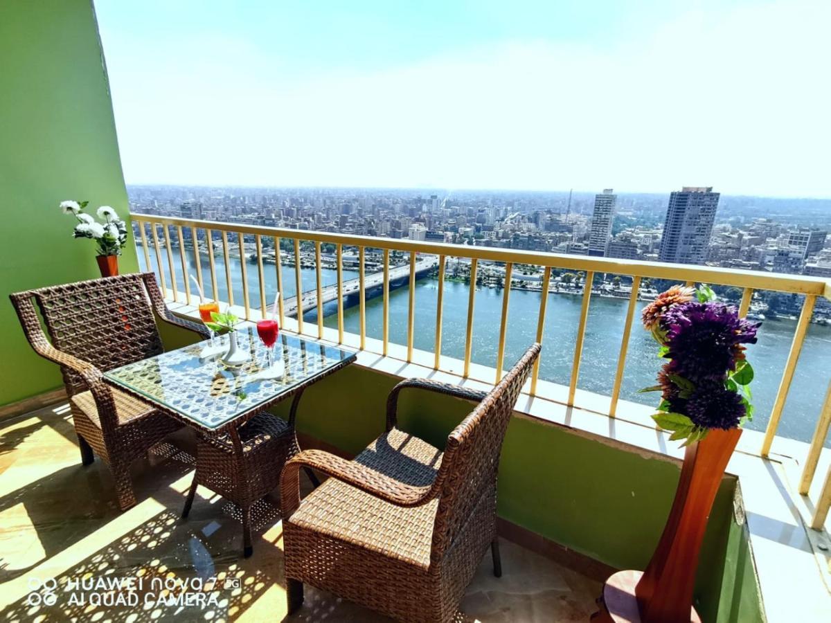 Pyramids Nile Tower Hotell Kairo Exteriör bild