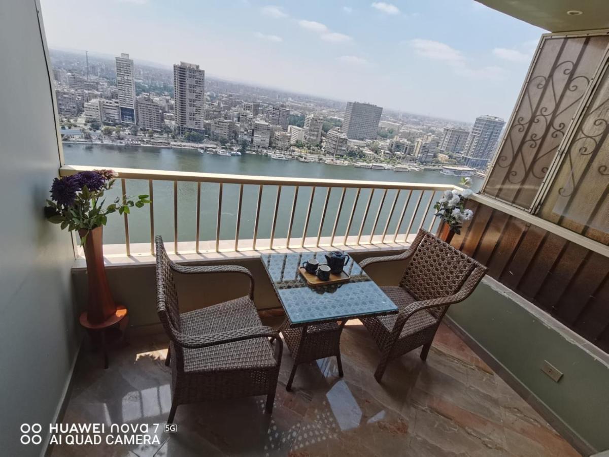 Pyramids Nile Tower Hotell Kairo Exteriör bild