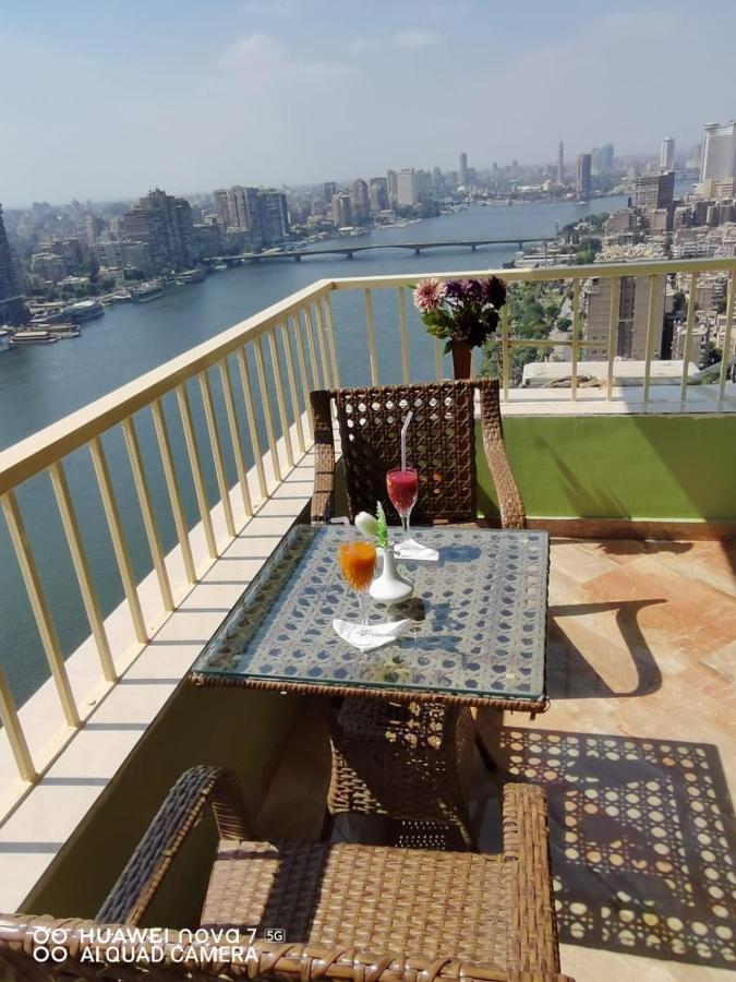 Pyramids Nile Tower Hotell Kairo Exteriör bild
