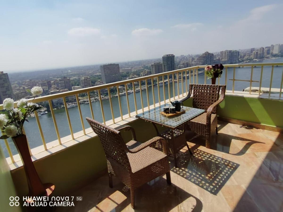 Pyramids Nile Tower Hotell Kairo Exteriör bild